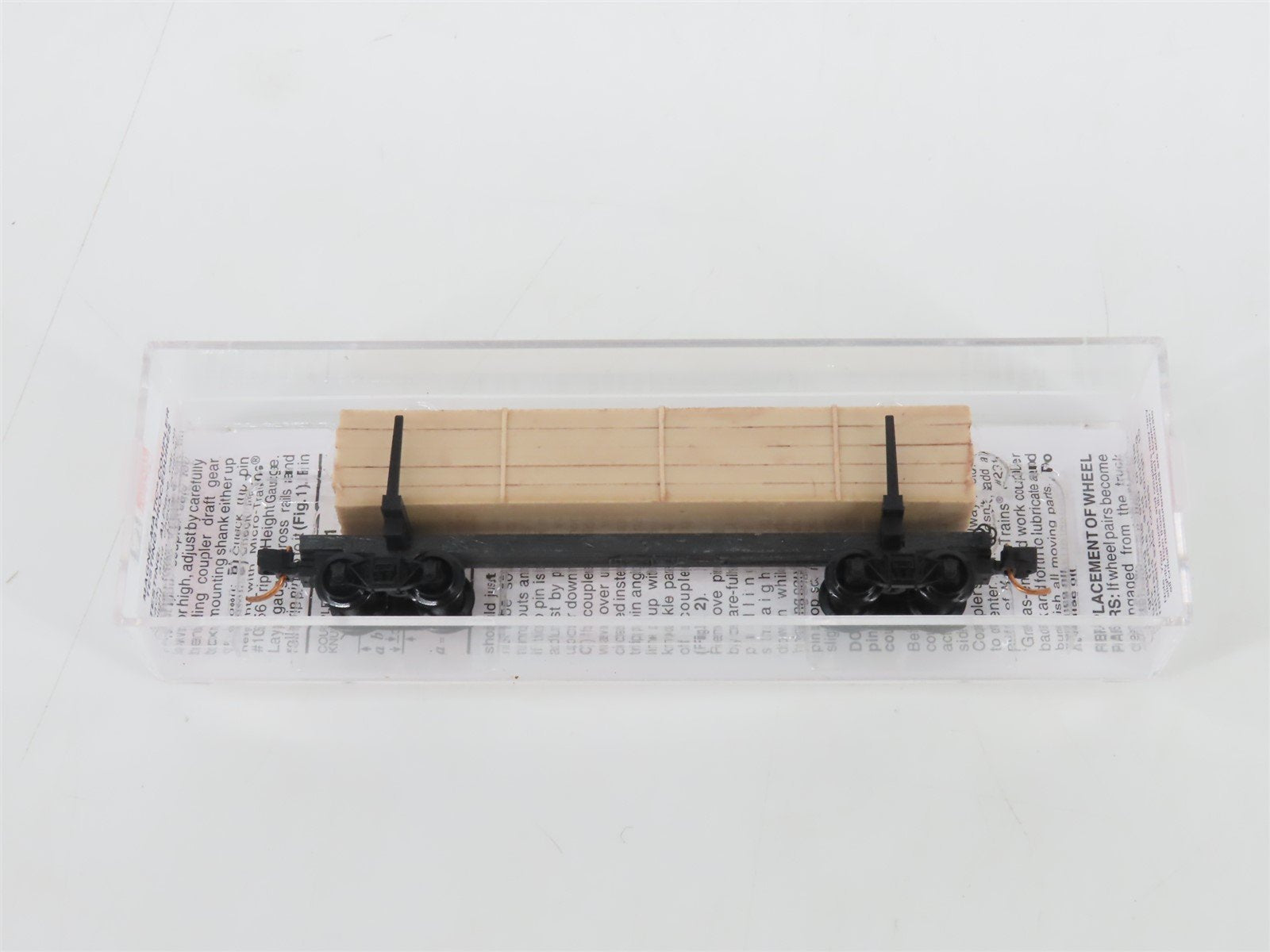 N Scale Micro-Trains MTL 11400070 40' Modern Log Car w/ Uprights & Load