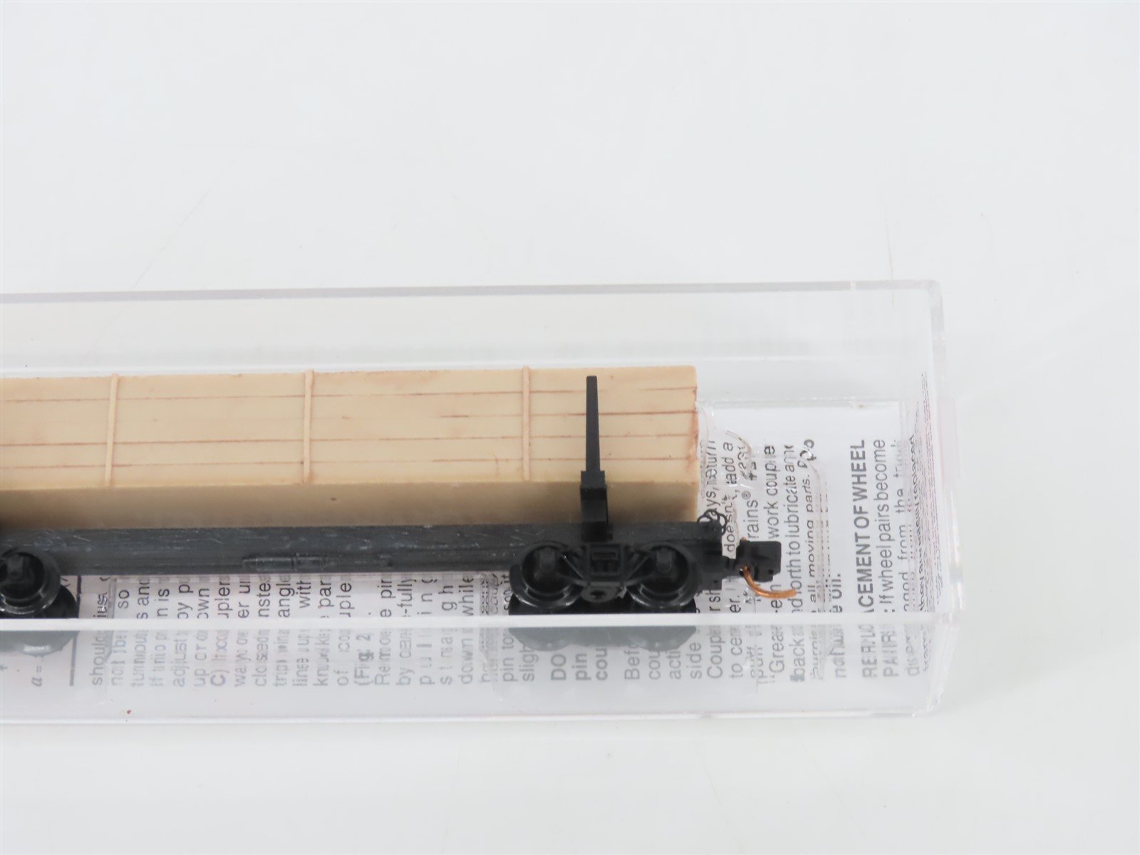 N Scale Micro-Trains MTL 11400070 40' Modern Log Car w/ Uprights & Load