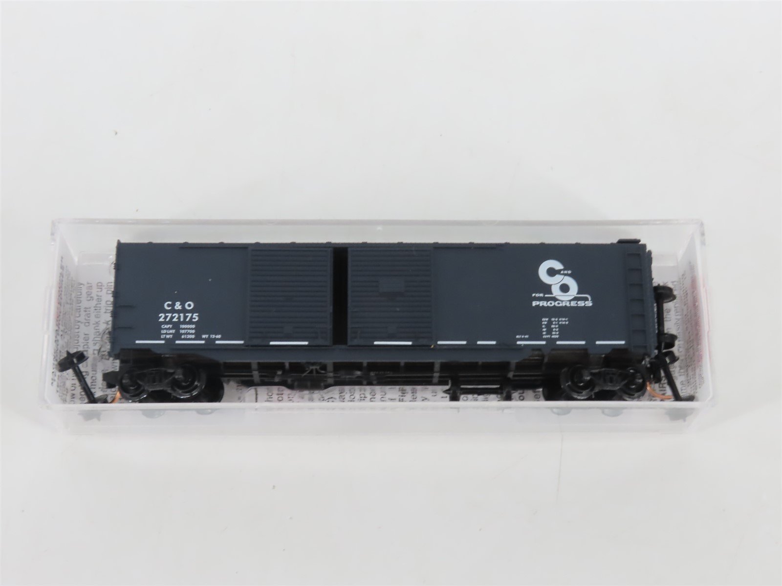 N Micro-Trains MTL 78070 C&O Chesapeake & Ohio Progress 50' Auto Boxcar #272175