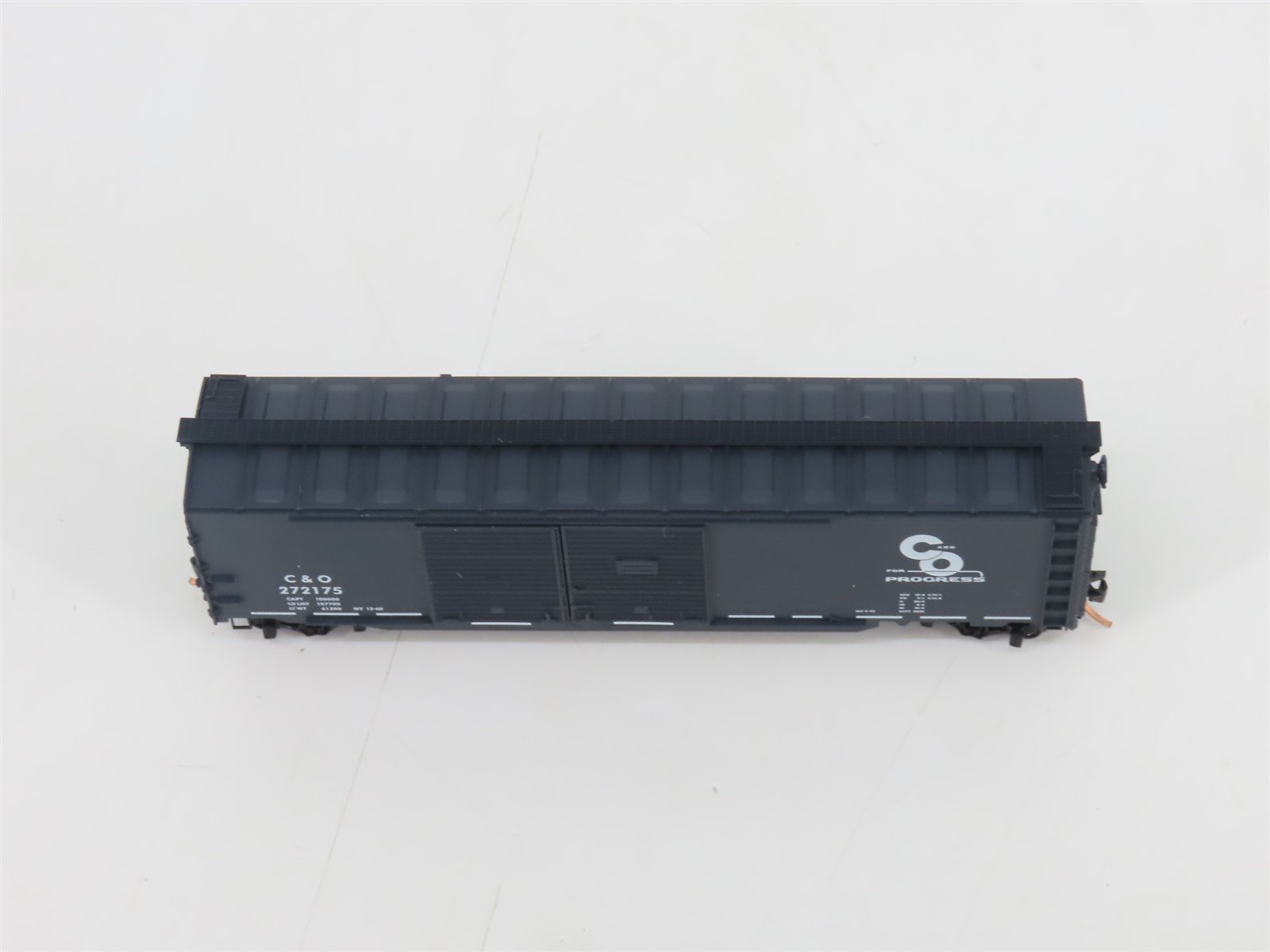 N Micro-Trains MTL 78070 C&O Chesapeake & Ohio Progress 50' Auto Boxcar #272175