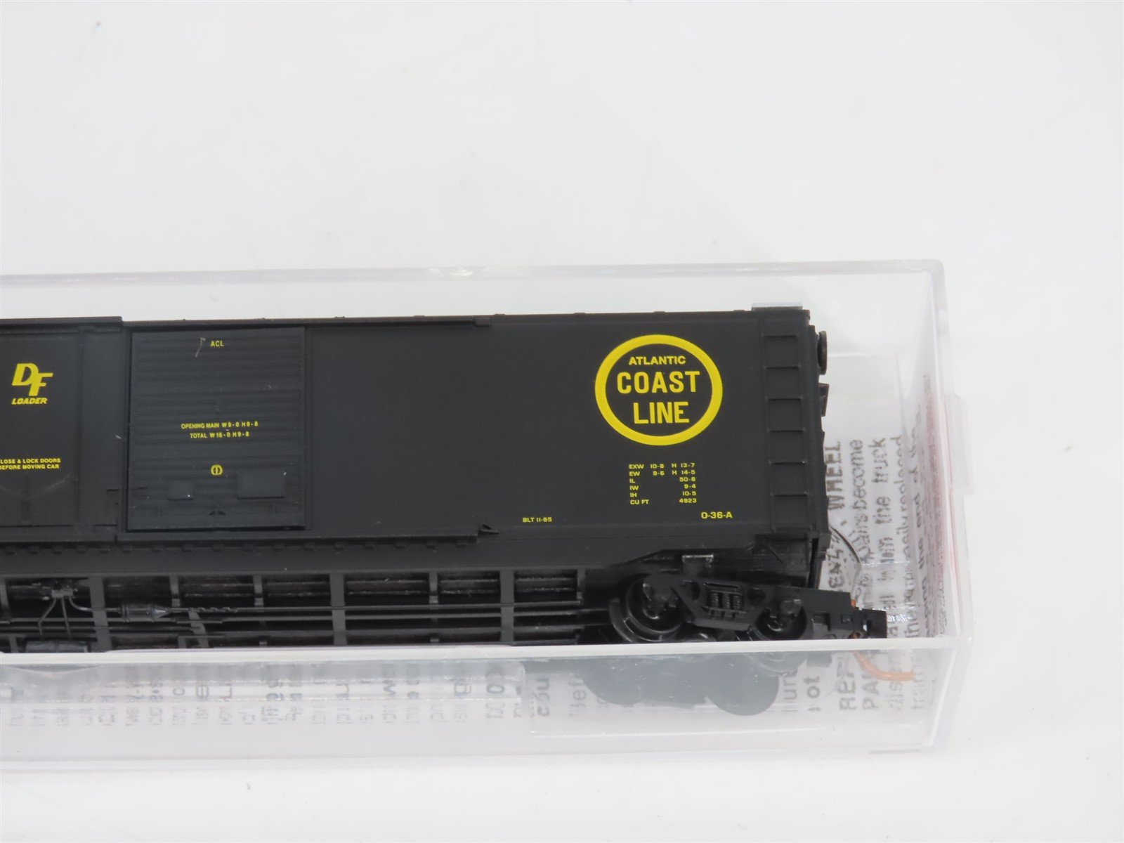 N Scale Micro-Trains MTL 03300170 ACL Atlantic Coast Line 50' Box Car #15394
