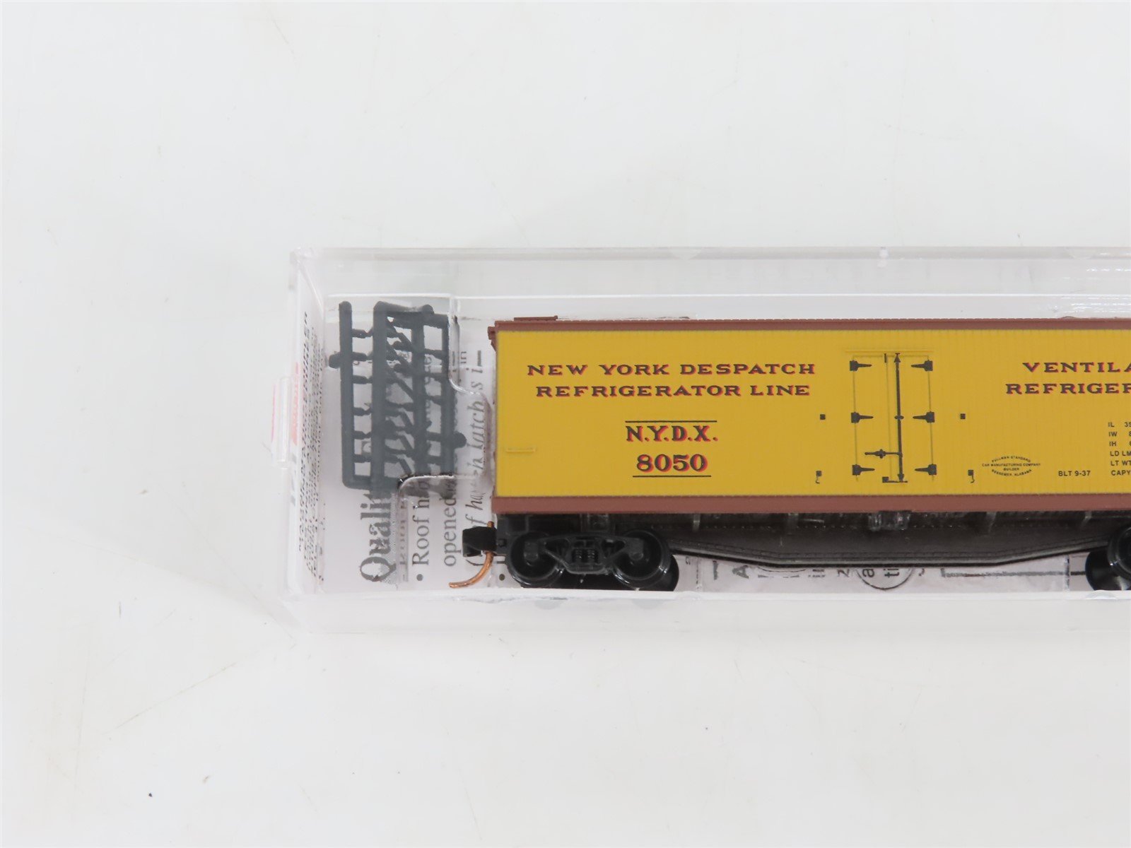 N Micro-Trains MTL 04700080 NYDX New York Despatch Refrigerator 40' Reefer #8050