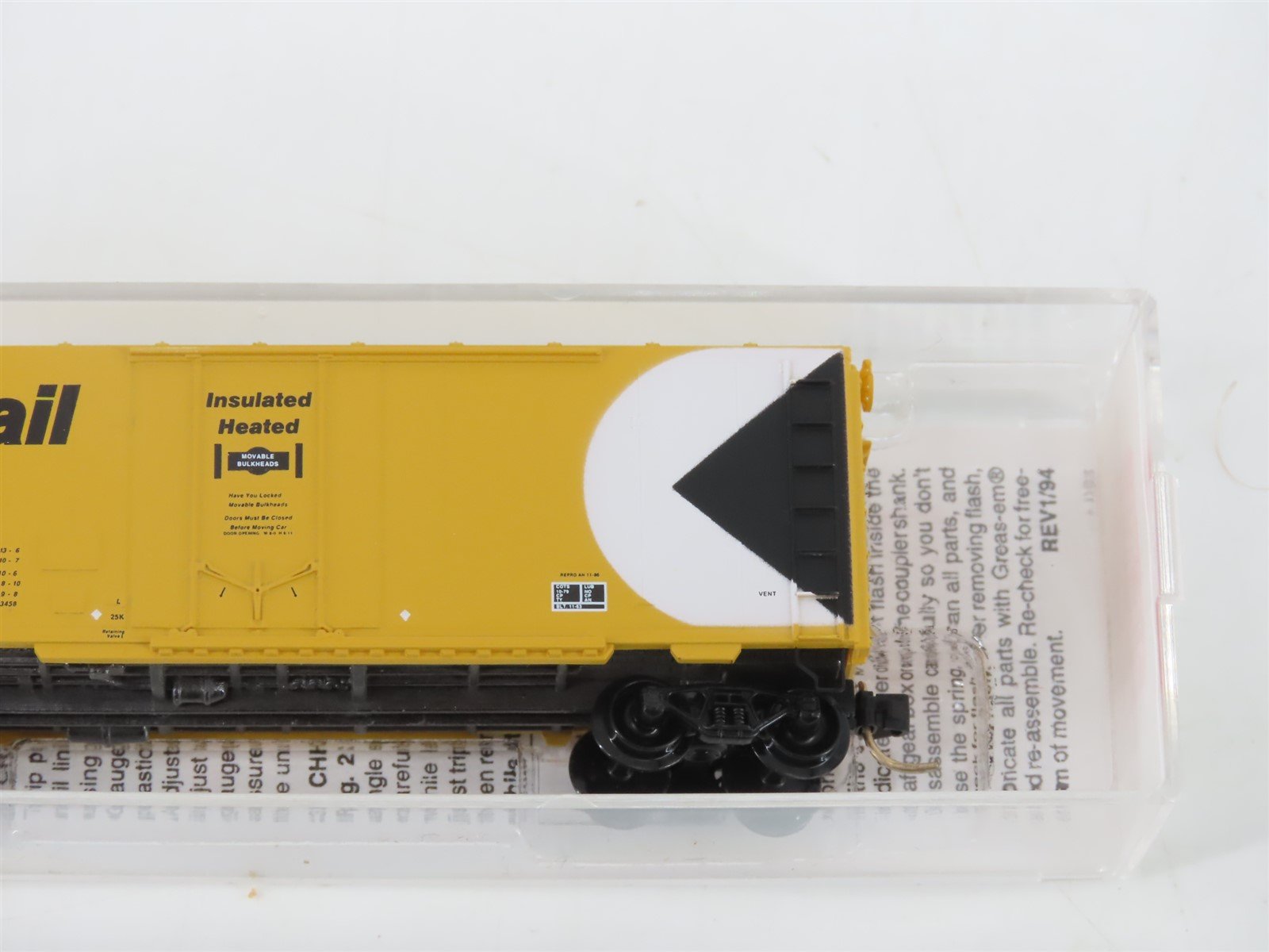N Micro-Trains MTL 74010 CP Rail Canadian Pacific 40' Plug Door Box Car #165204
