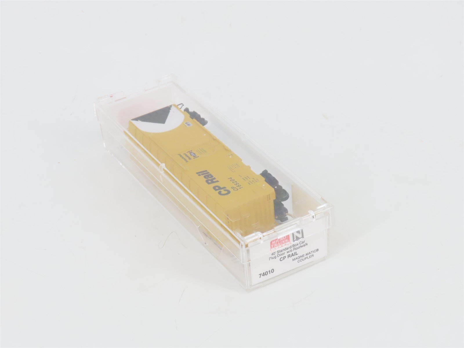 N Micro-Trains MTL 74010 CP Rail Canadian Pacific 40' Plug Door Box Car #165204
