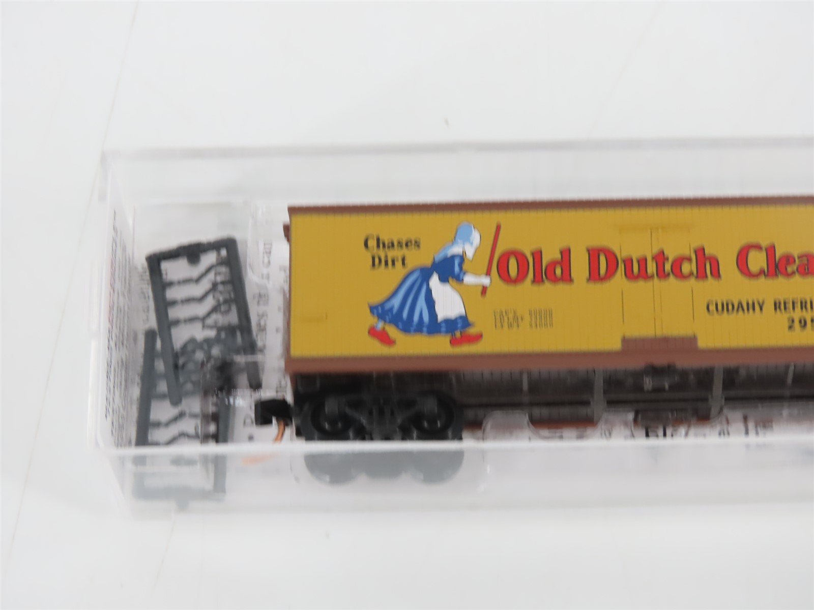 N Scale Micro-Trains MTL 49010 CRLX Old Dutch Cleanser 40' Wood Reefer #2954