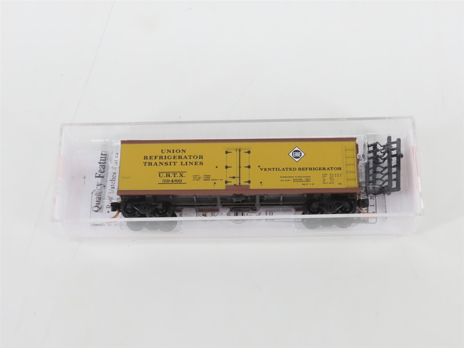 N Scale Micro-Trains MTL 04700320 URTX Erie Railroad 40' Wood Reefer #39480