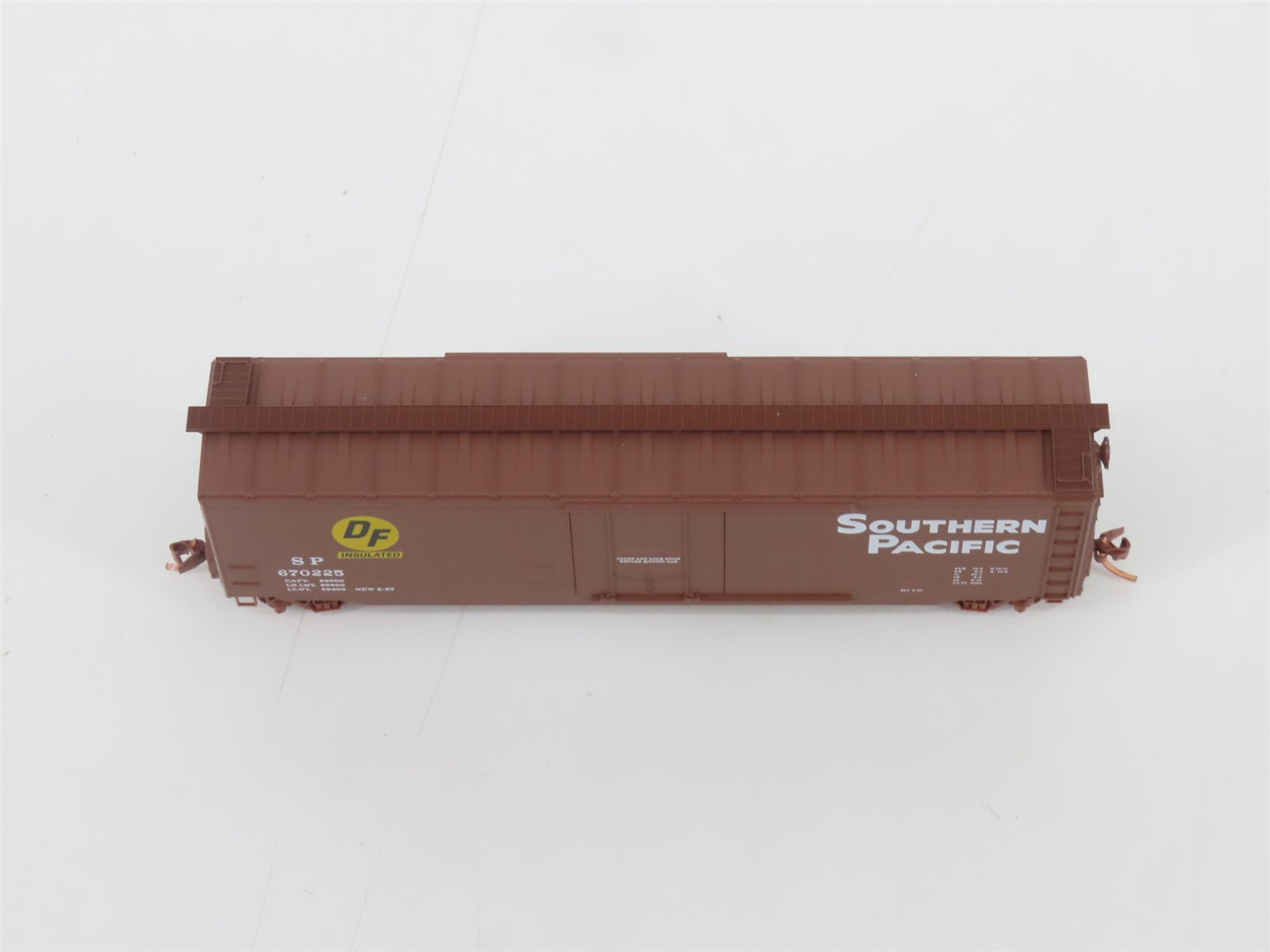 N Scale Micro-Trains MTL 32380 SP Southern Pacific 50' Box Car #670225