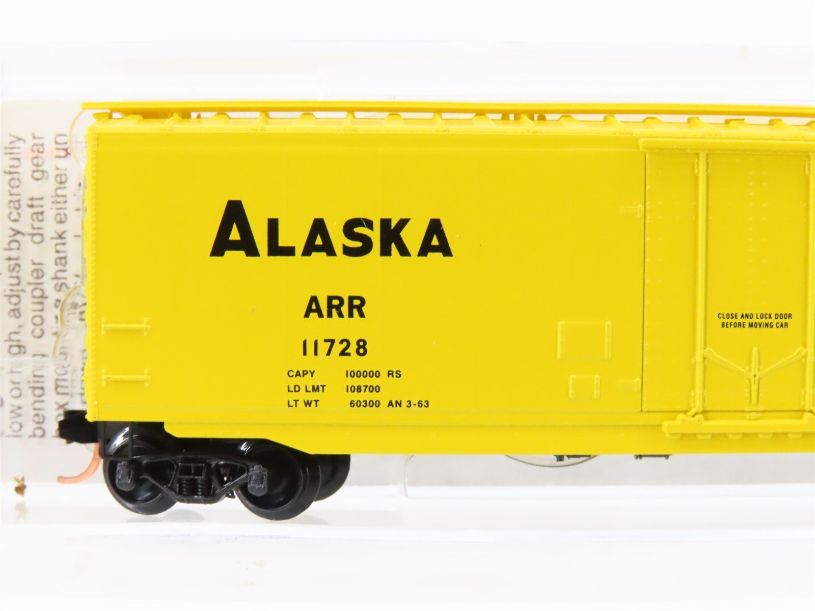 N Scale Micro-Trains MTL 32100 ARR Alaska 50' Standard Boxcar #11728