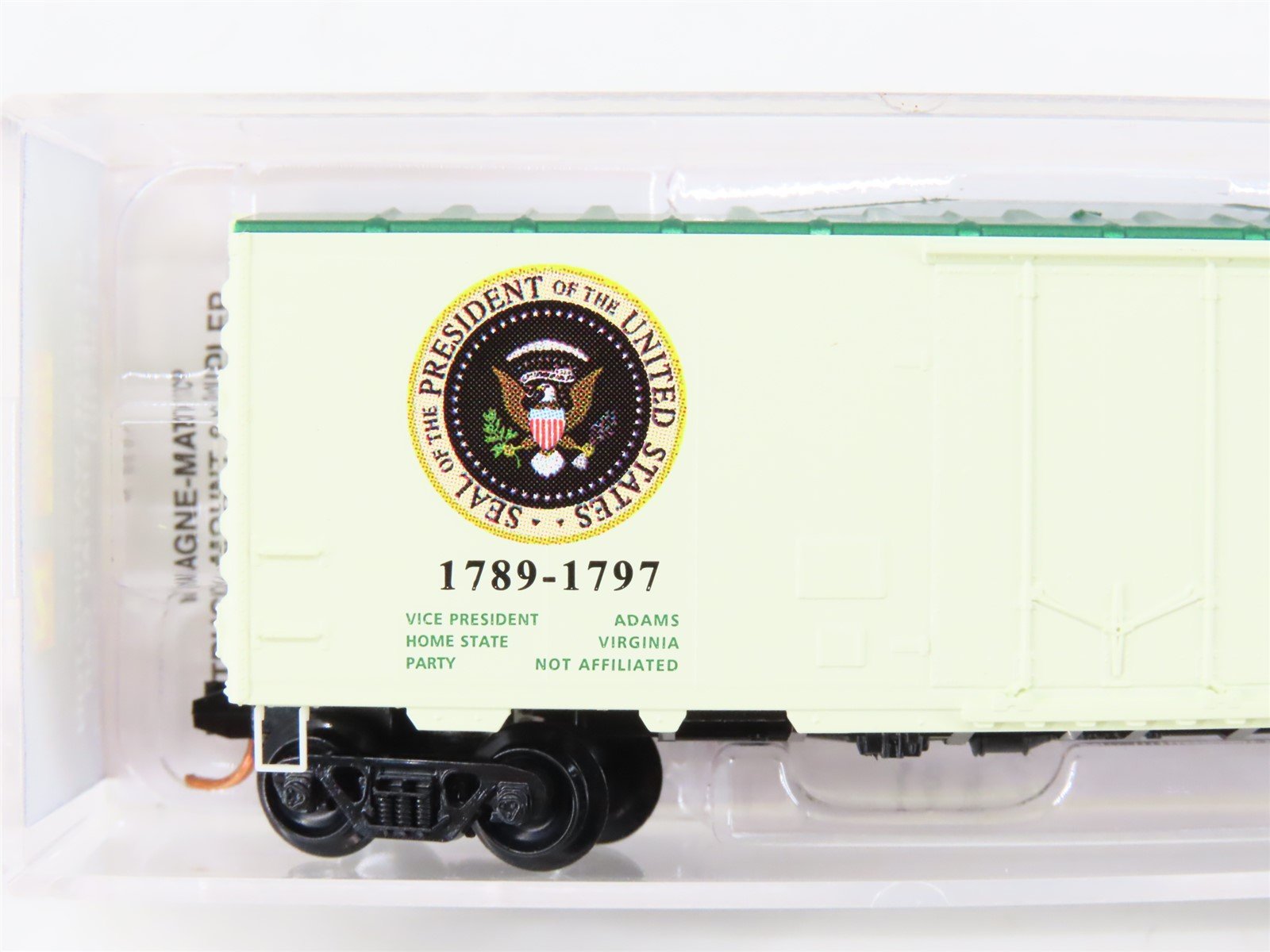 N Scale Micro-Trains MTL 0740010 George Washington 40' Boxcar #1789-1797 wButton