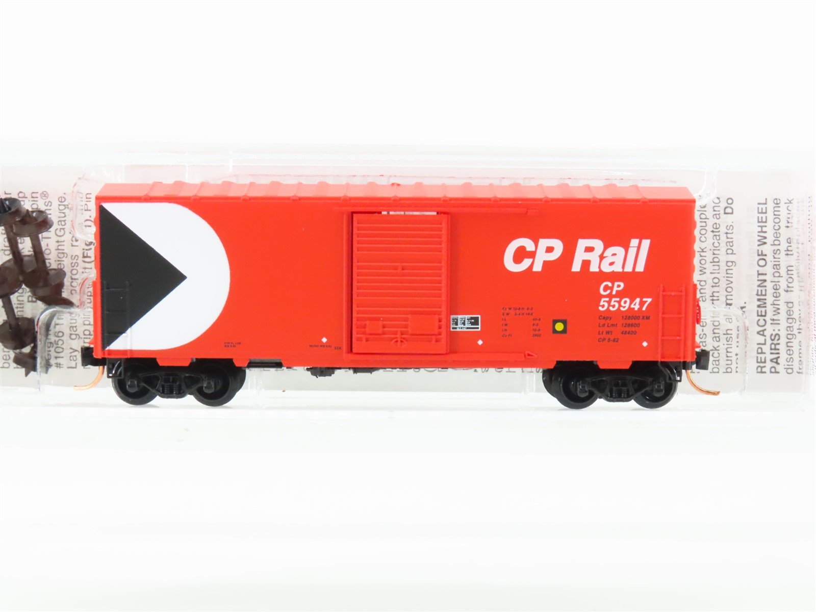 N Scale Micro-Trains MTL 24260 CP Canadian Pacific 40' Standard Boxcar #55947