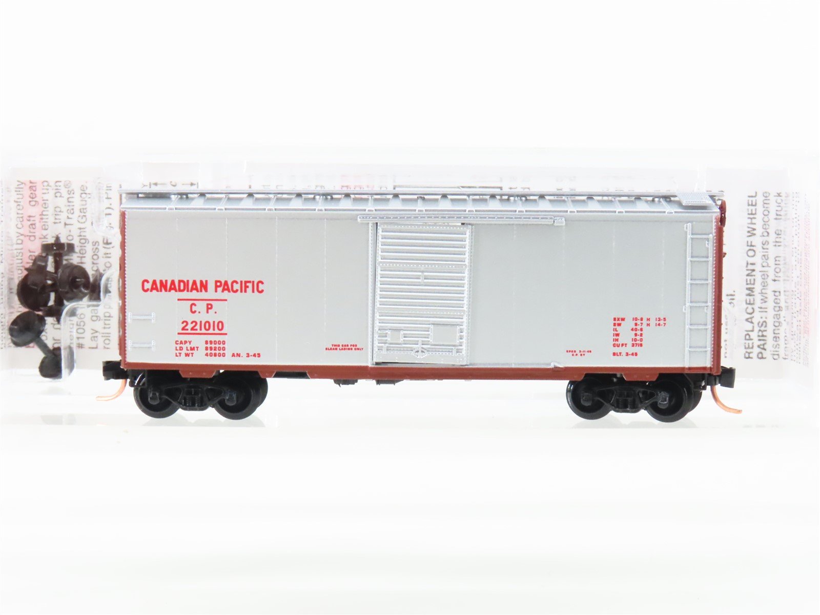 N Scale Micro-Trains 20890 CP Canadian Pacific 40' Standard Boxcar #221010