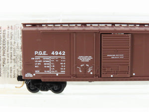 N Scale Micro-Trains 22070 PGE Pacific Great Eastern 40' Standard Boxcar #4942