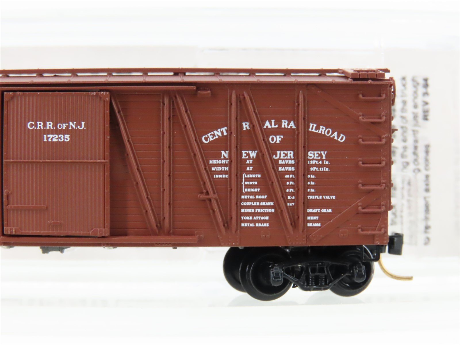 N Scale Micro-Trains 28040 CNJ Jersey Central 40' Braced Boxcar #17235