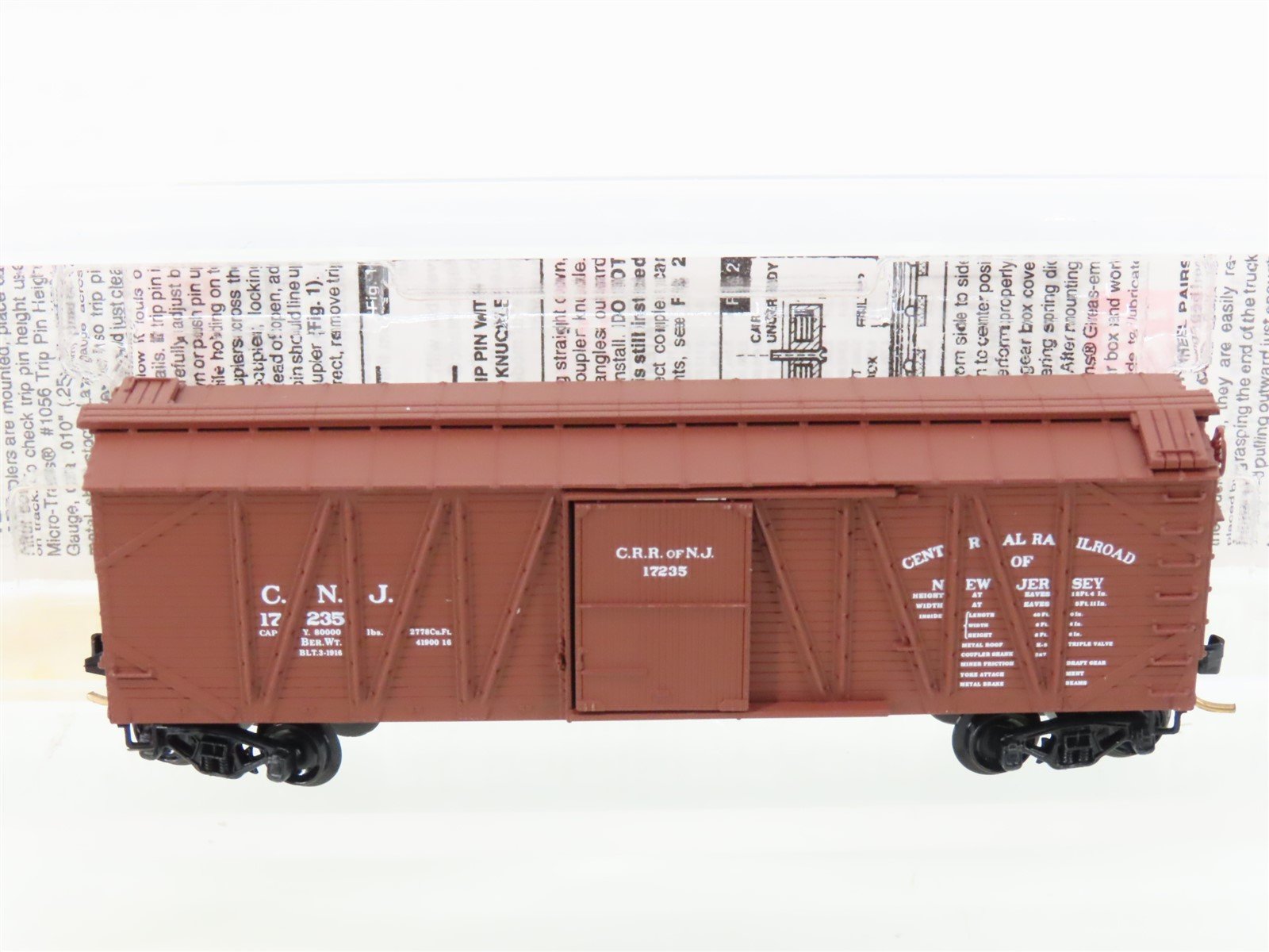 N Scale Micro-Trains 28040 CNJ Jersey Central 40' Braced Boxcar #17235