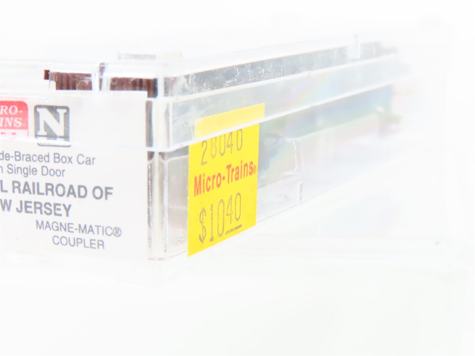 N Scale Micro-Trains 28040 CNJ Jersey Central 40' Braced Boxcar #17235