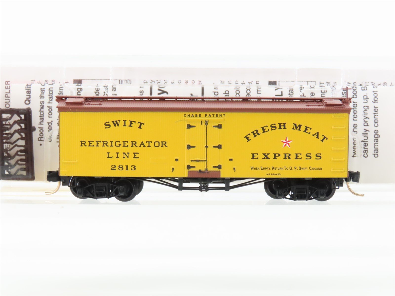 N Scale Micro-Trains 58010 Swift Refrigerator Line 36' Wood Ice Reefer #2813