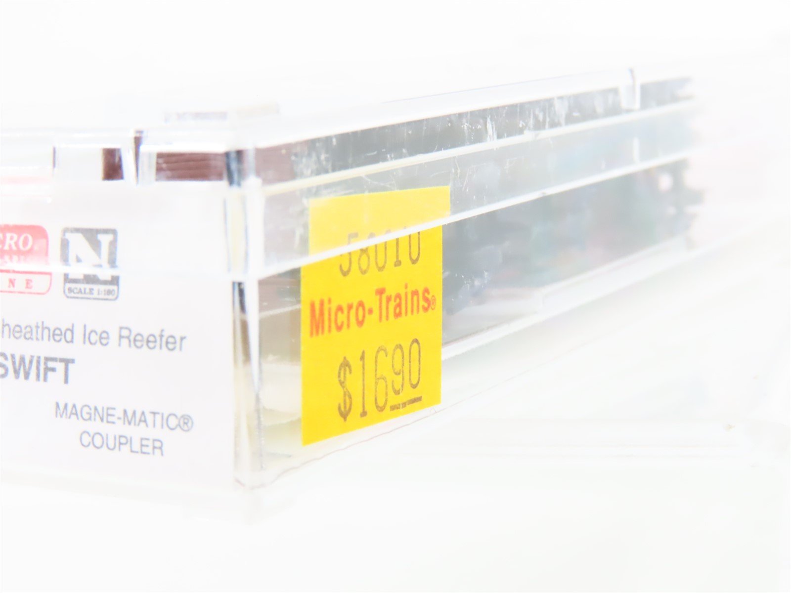 N Scale Micro-Trains 58010 Swift Refrigerator Line 36' Wood Ice Reefer #2813