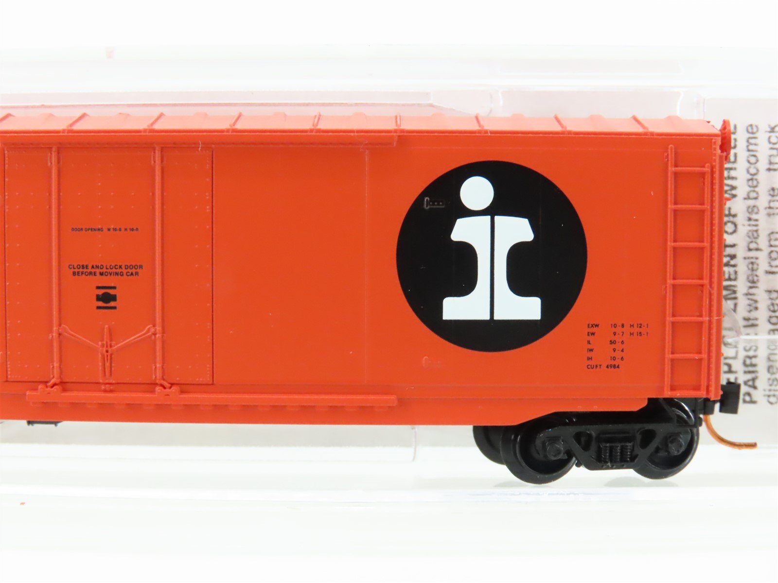 N Scale Micro-Trains 03800370 IC Illinois Central 50' Standard Boxcar #11579