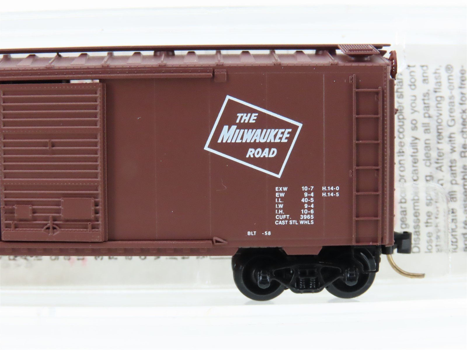 N Scale Micro-Trains 22180 MILW Milwaukee Road 40' Standard Boxcar #29960