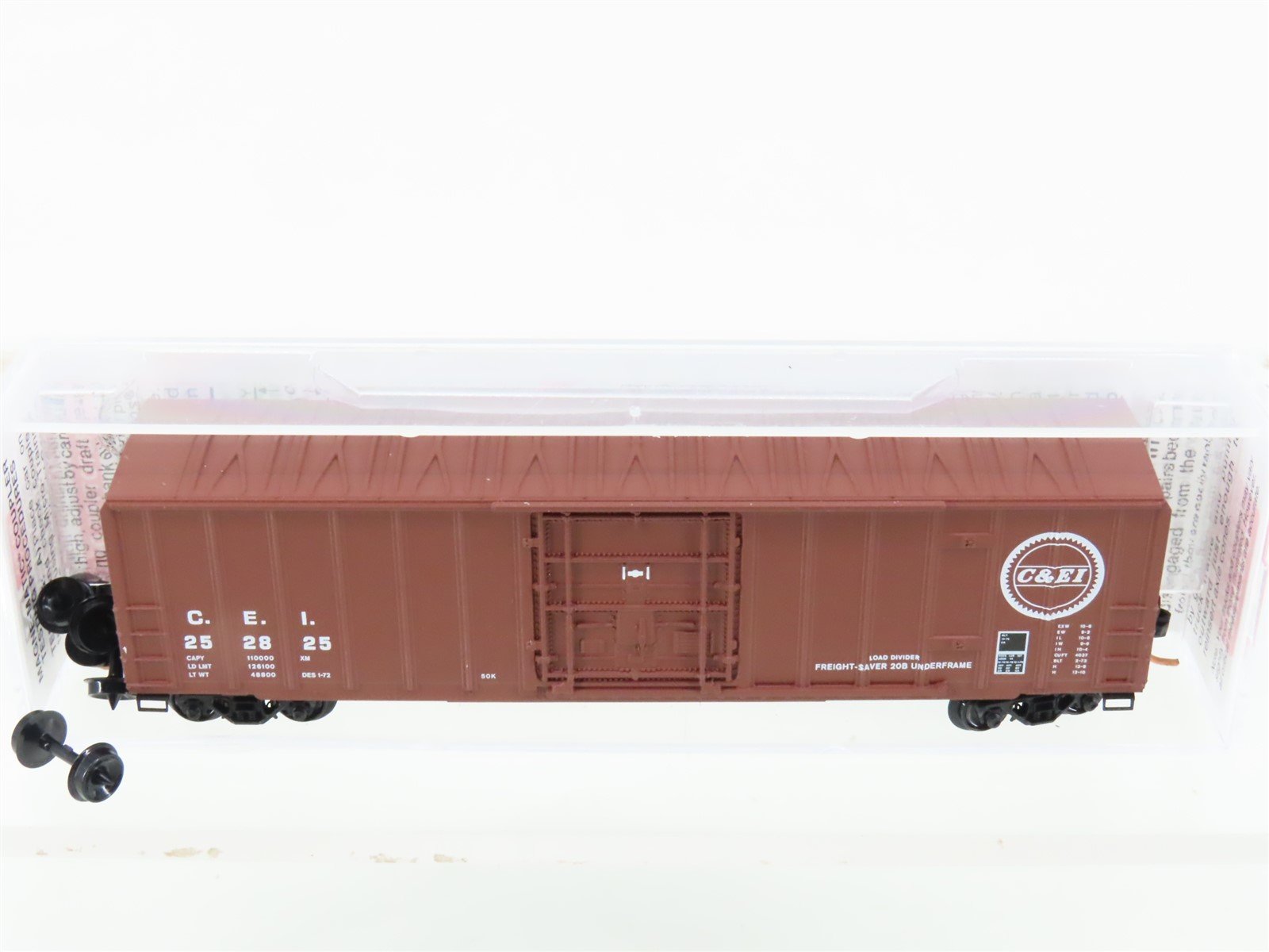 N Scale Micro-Trains 27030 C&EI Chicago & Eastern Illinois 50' Boxcar #252825