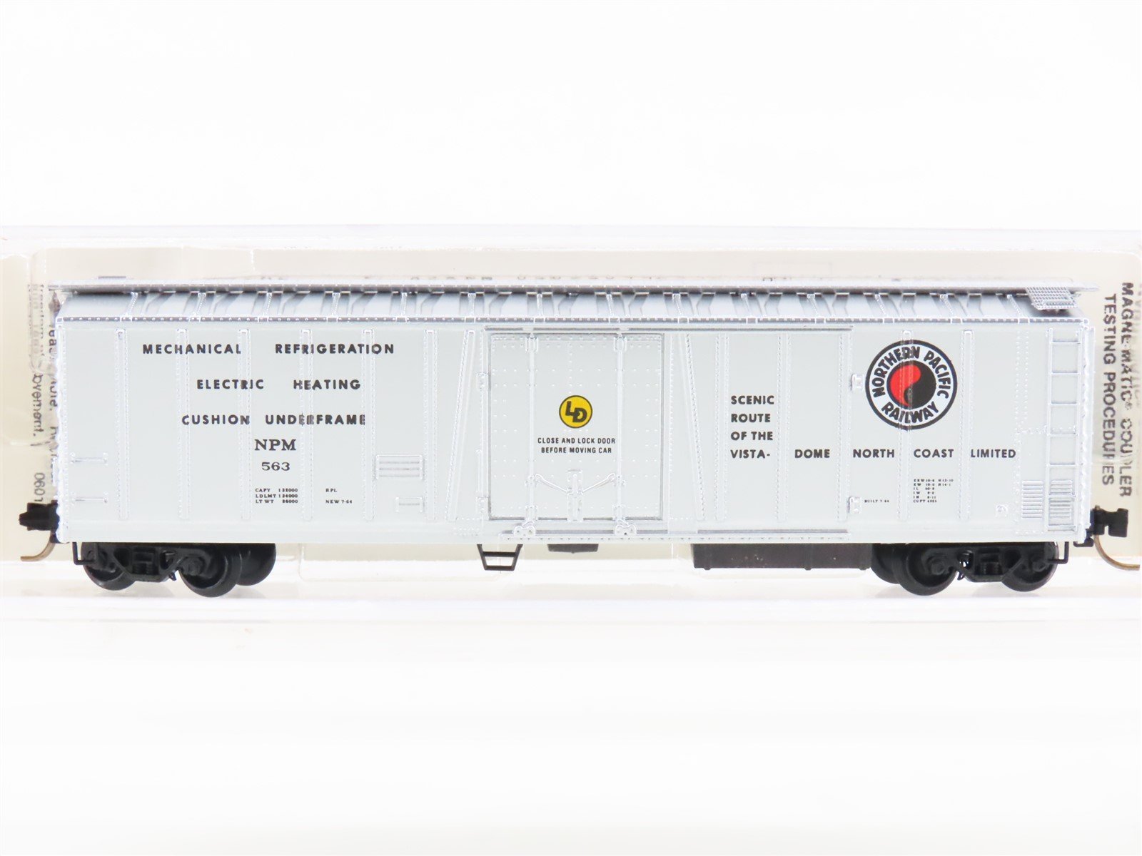 N Scale Micro-Trains MTL 70050 NP Northern Pacific 51' Mech Reefer #563