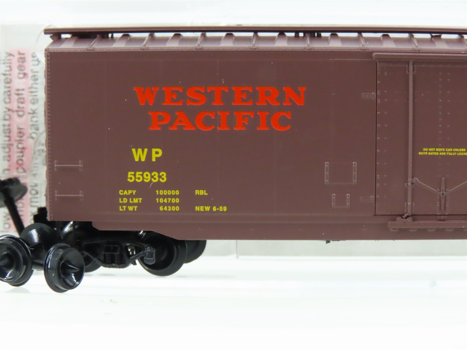 N Scale Micro-Trains MTL 32180 WP Western Pacific 50' Standard Boxcar #55933
