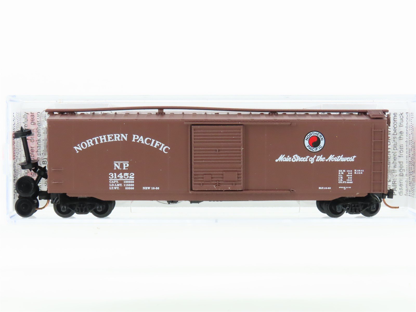 N Micro-Trains MTL 03100060 NP Northern Pacific 50' Standard Boxcar #31452