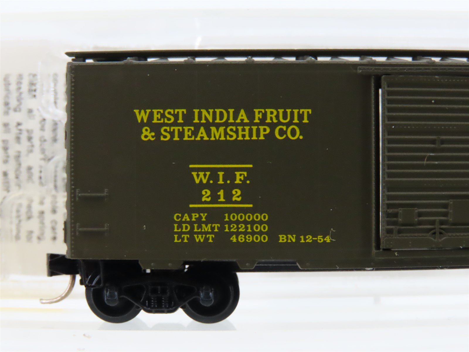 N Scale Micro-Trains MTL 20450 WIF West India Fruit 40' Standard Boxcar #1200