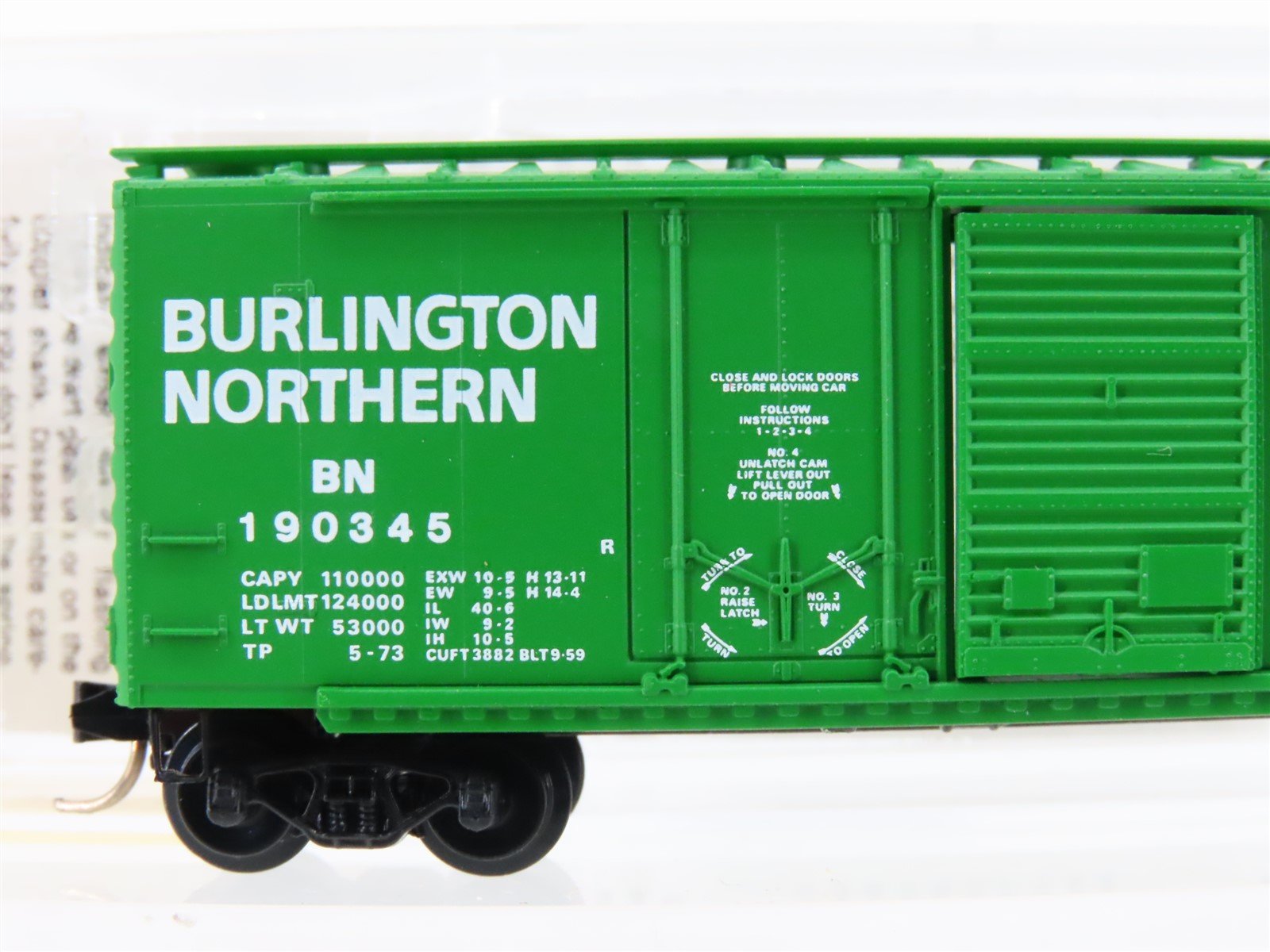 N Scale Micro-Trains 22010 BN Burlington Northern 40' Standard Boxcar #190345