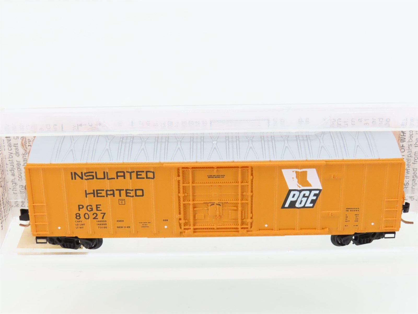 N Scale Micro-Trains 27280 PGE Pacific Great Eastern 50' Rib Side Boxcar #8027