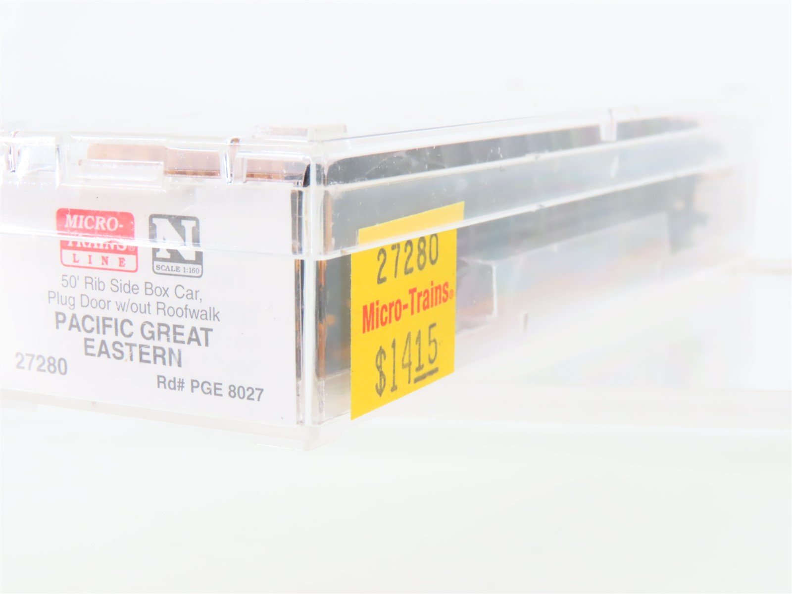 N Scale Micro-Trains 27280 PGE Pacific Great Eastern 50' Rib Side Boxcar #8027