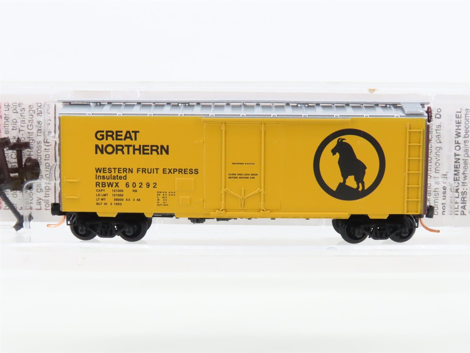 N Scale Micro-Trains 21460 RBWX Western Fruit Express 40' Standard Boxcar #60292