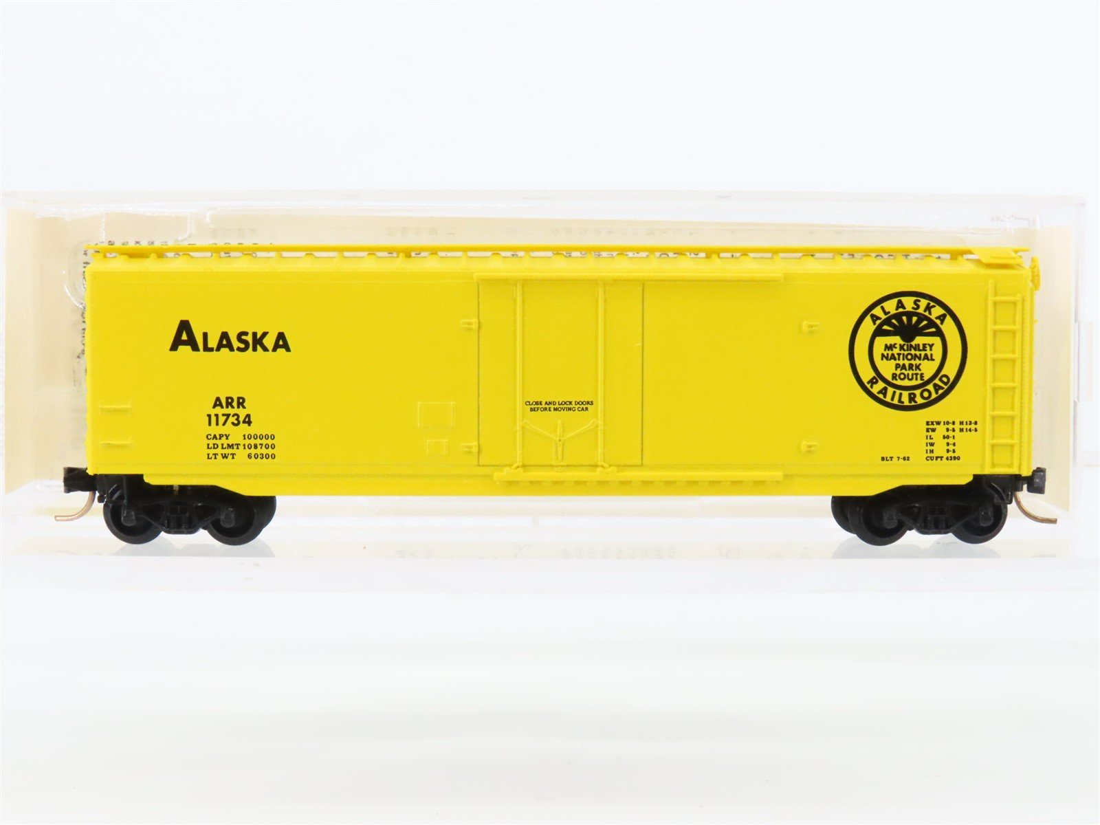 N Scale Micro-Trains/Kadee 32100 ARR Alaska 50' Standard Boxcar #11734