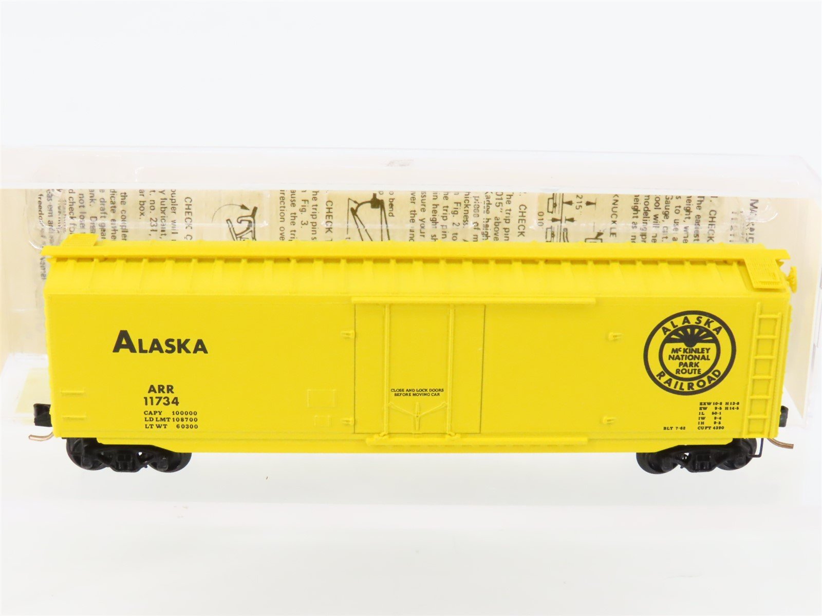 N Scale Micro-Trains/Kadee 32100 ARR Alaska 50' Standard Boxcar #11734