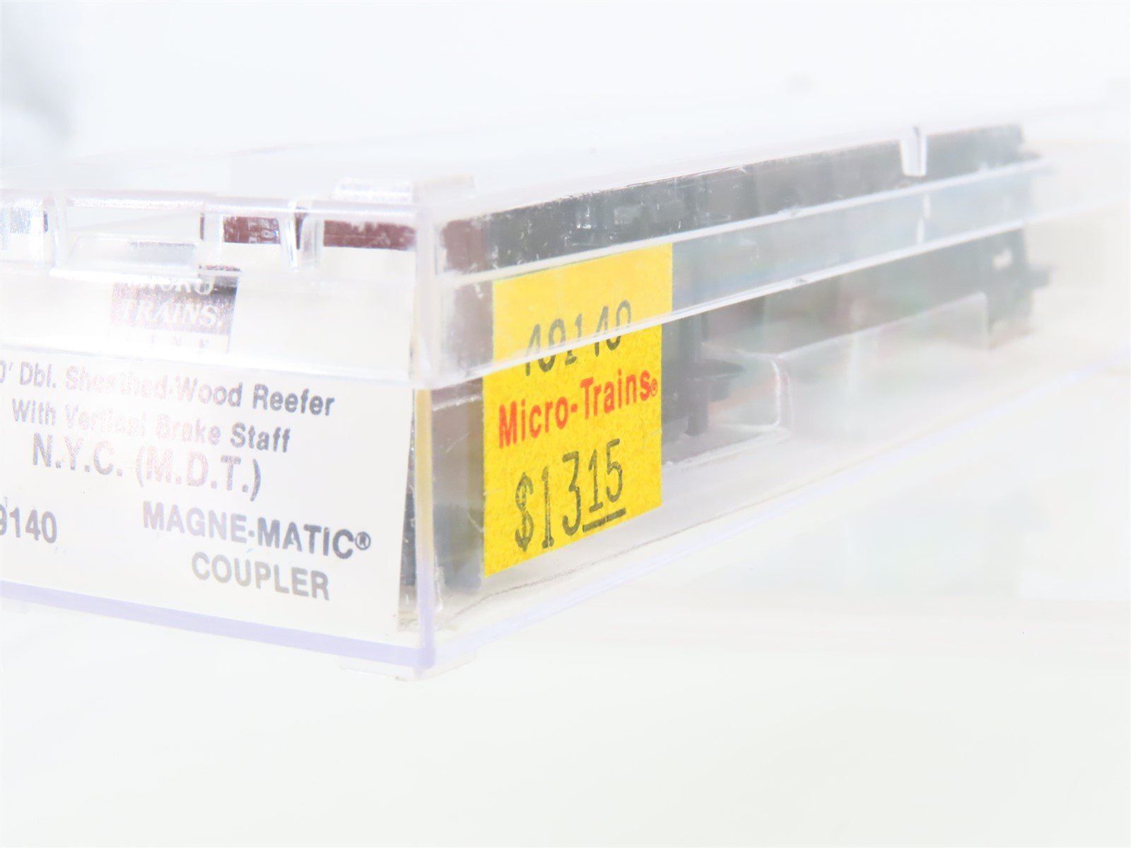 N Scale Micro-Trains 48140 NYC/MDT Railway 40' Standard Wood Reefer #22602