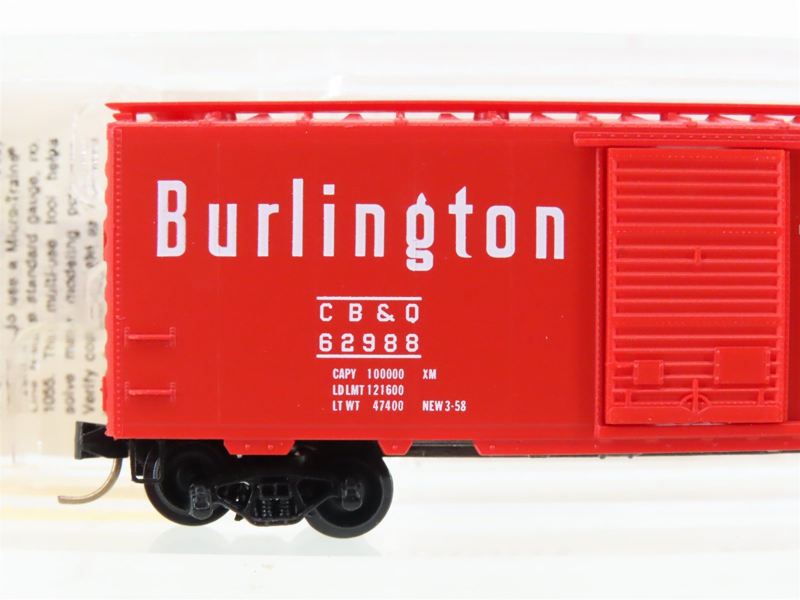 N Scale Micro-Trains 20170 CBQ Burlington 40' Standard Boxcar #62988