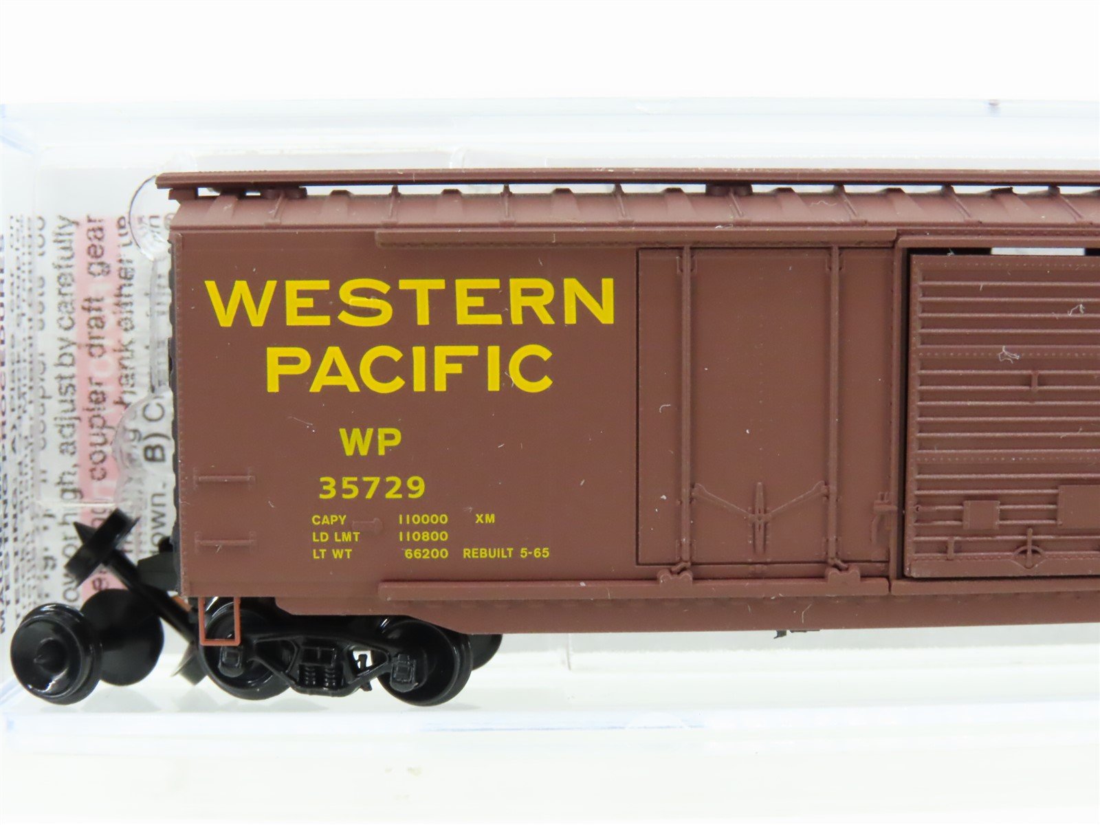N Scale Micro-Trains MTL 03300180 WP Western Pacific Railroad 50' Box Car #35729