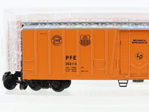 N Micro-Trains MTL 70010 PFE Pacific Fruit Express Mechanical Reefer #302113