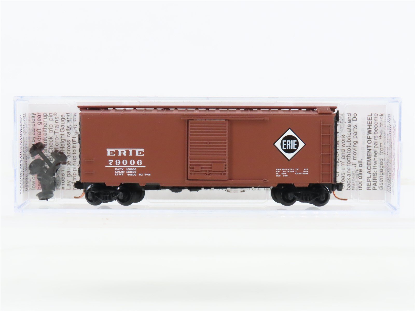 N Scale Micro-Trains MTL 02000870 ERIE Railroad 40' Single Door Box Car #79006