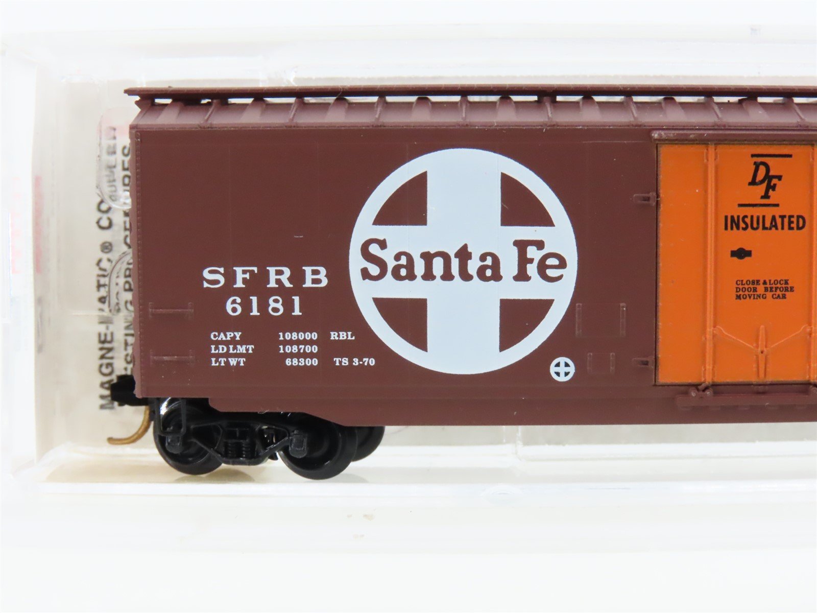 N Scale Micro-Trains MTL 32050/4 SFRB Santa Fe 50' Plug Door Box Car #6181
