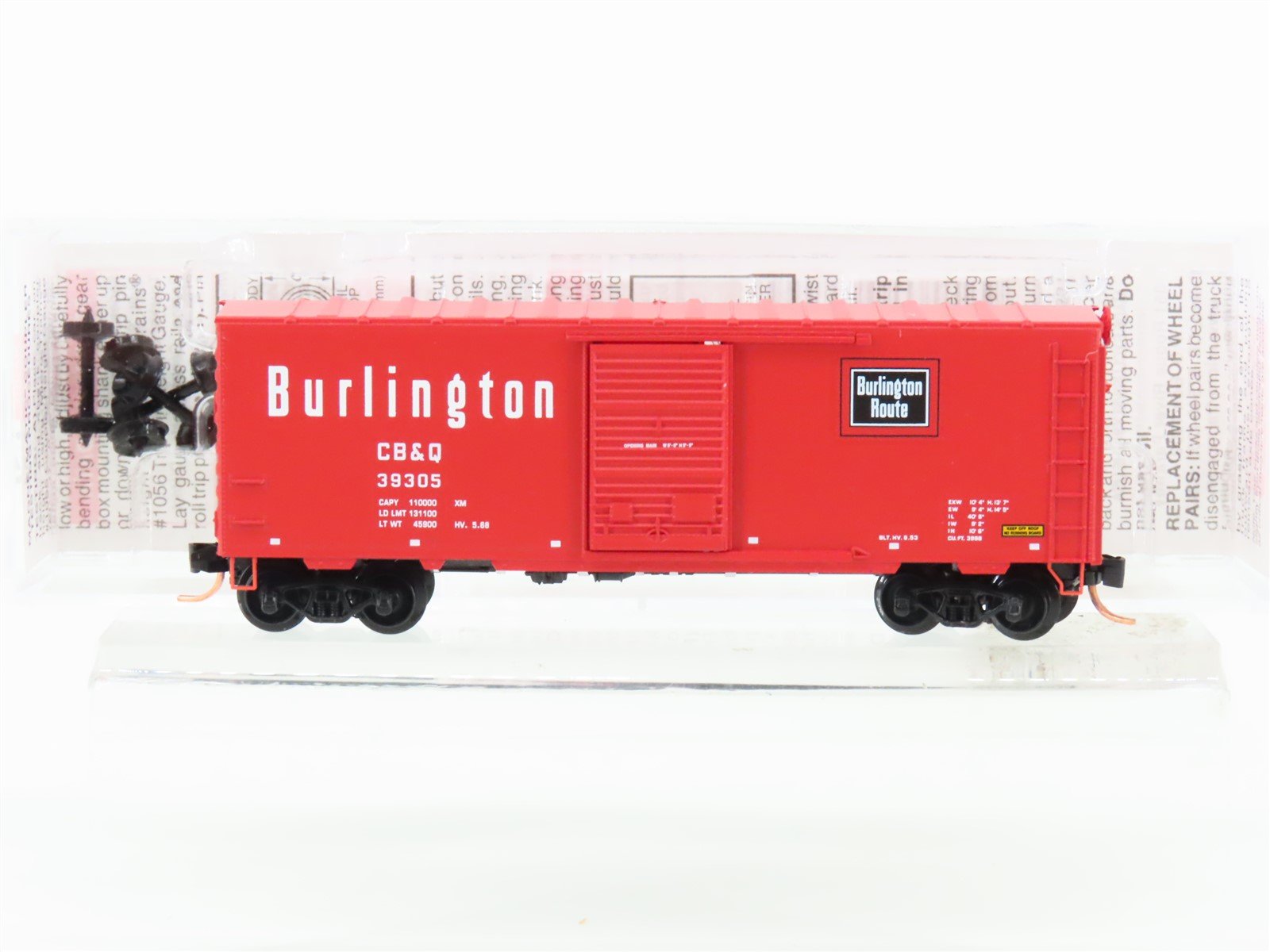 N Scale Micro-Trains MTL 73050 CB&Q Burlington 40' Single Door Box Car #39305