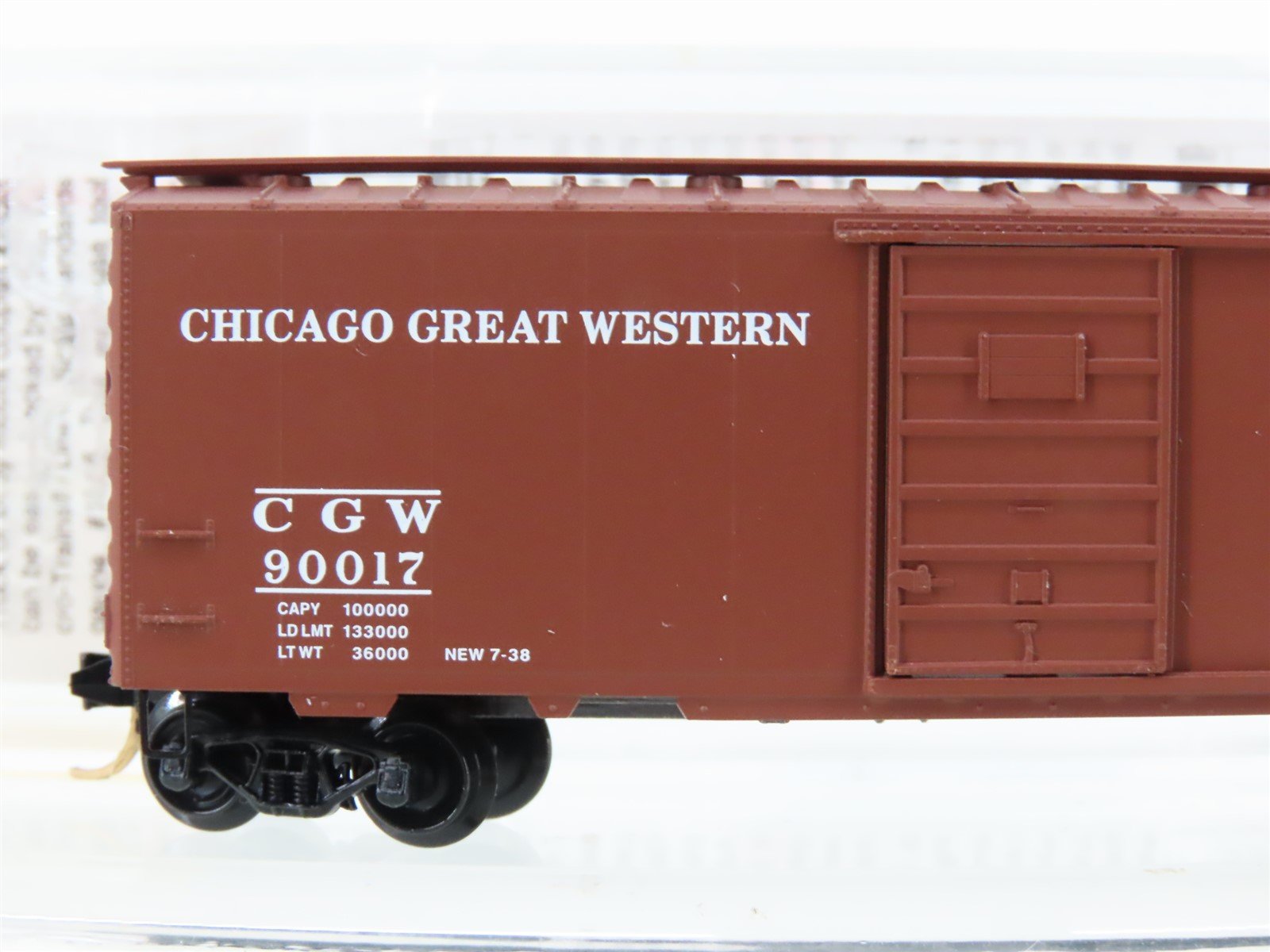 N Scale Micro-Trains MTL 20950 CGW Chicago Great Western 40' Box Car #90017