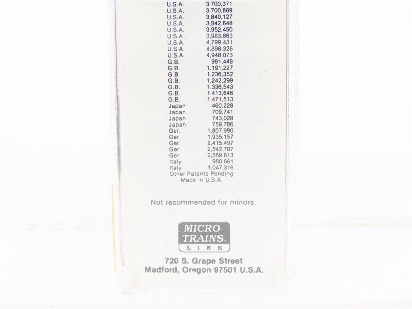 N Scale Micro-Trains MTL 39030 NP Northern Pacific 40' Wood Box Car #38827