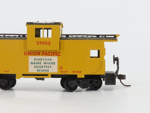 HO Scale Athearn 5368 UP Union Pacific Wide Vision Caboose #29505 - BUILT