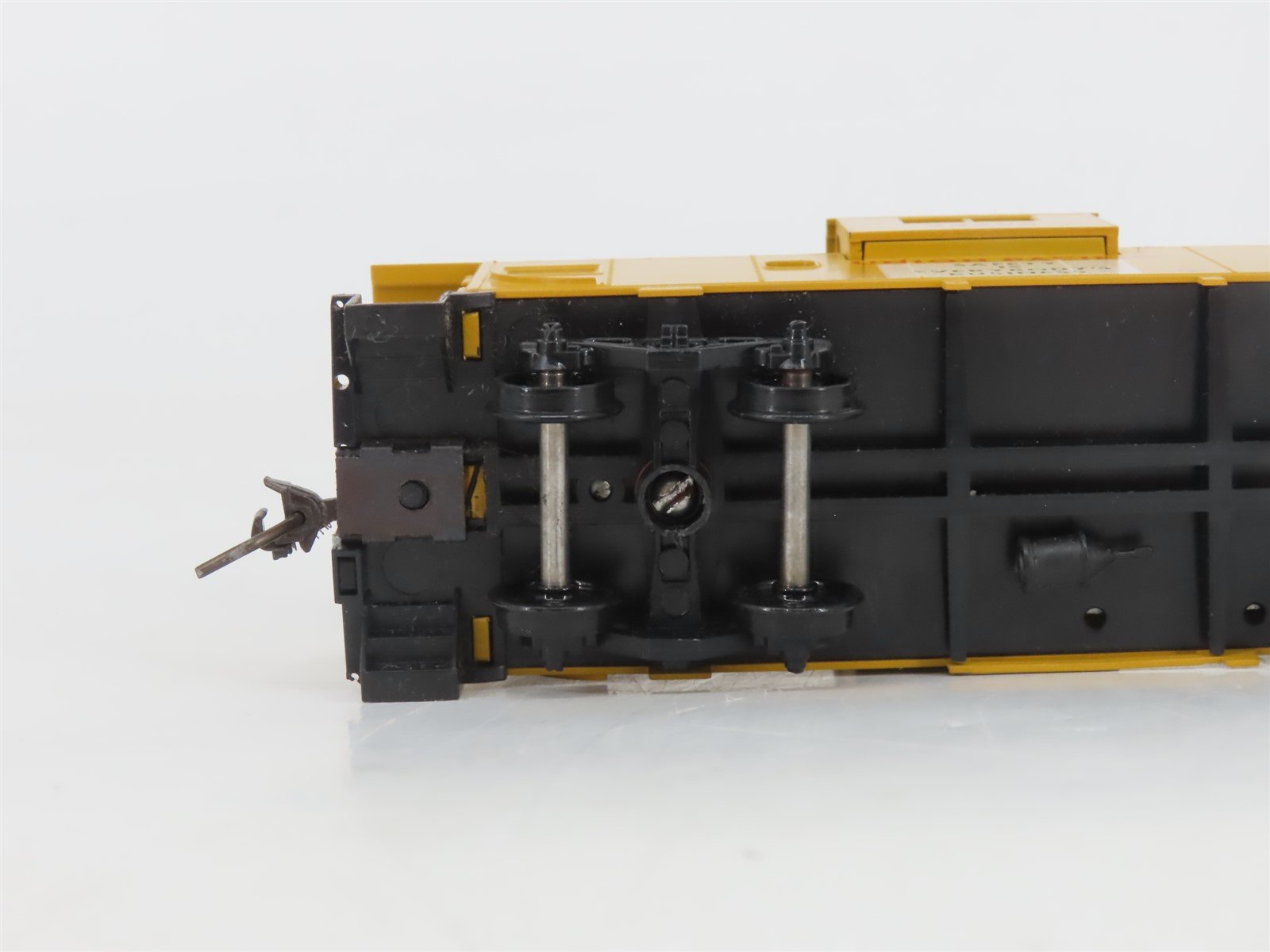 HO Scale Athearn 5368 UP Union Pacific Wide Vision Caboose #29505 - BUILT