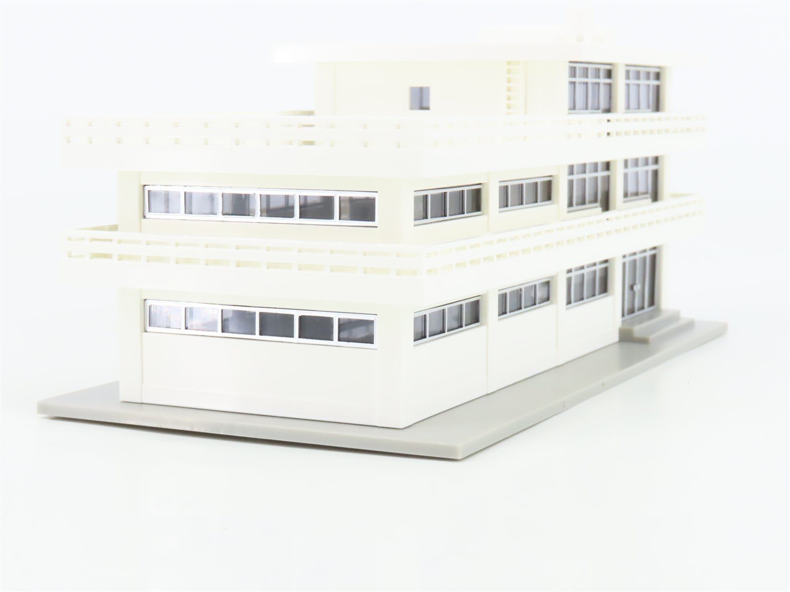 N 1/160 Scale TOMIX 4225 Railroad Office Building (White)