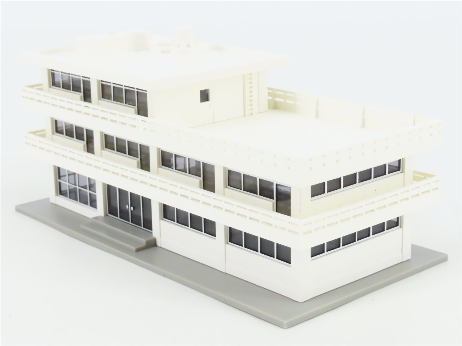 N 1/160 Scale TOMIX 4225 Railroad Office Building (White)