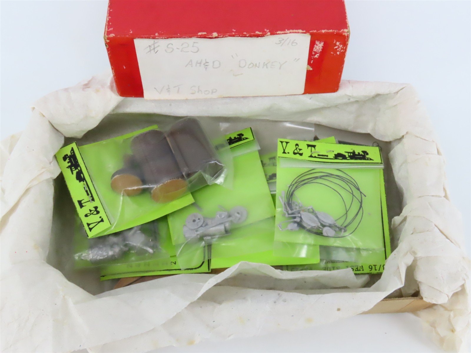 S 1/64 Scale V&T Shops Kit #S-25 AH&D 