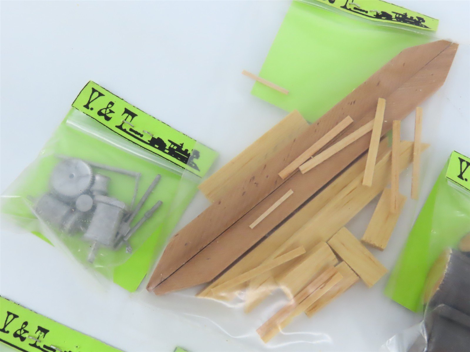 S 1/64 Scale V&T Shops Kit #S-25 AH&D 