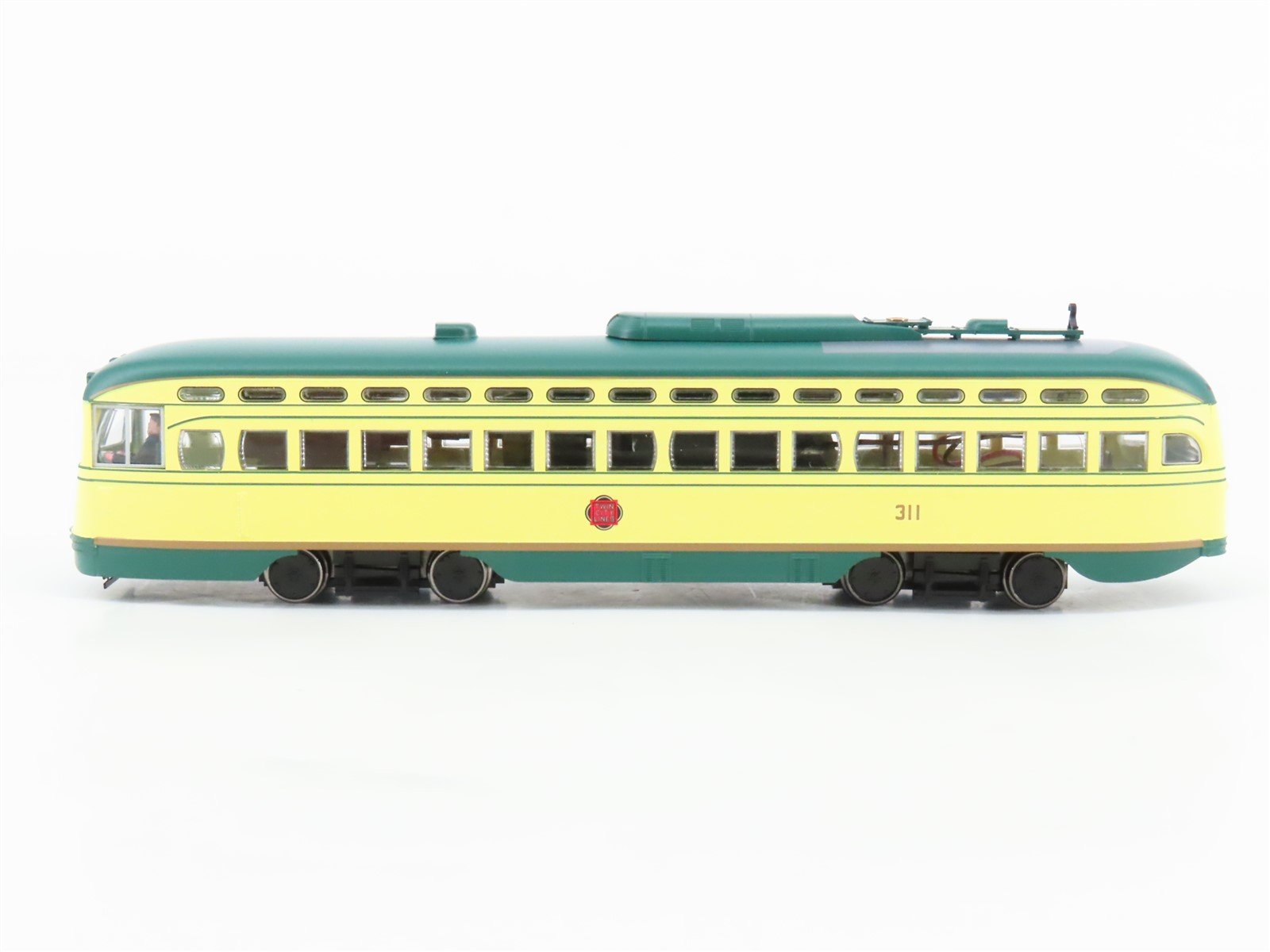 HO Scale Bowser Twin City Lines PCC Electric Streetcar #311